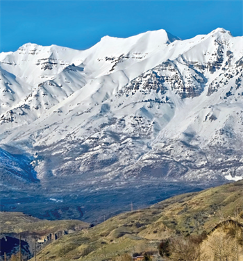 The New State of Dentistry Utah is home to dozens of companies in the dental industry. Dentaltown’s new special projects editor, John Lannon, examines what makes the Beehive State so appealing to these businesses.
