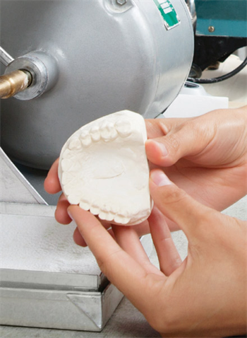 Dental Labs: State of the Industry Manufacturers weigh in on the field’s challenges and opportunities.