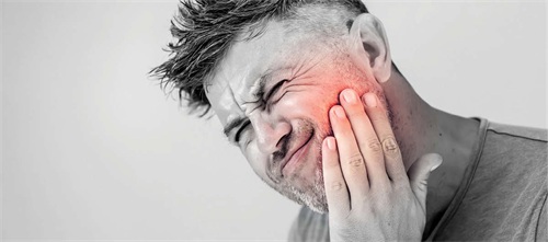 Clinical Case Spotlight: Effective and Efficient Workflow in Endodontics Dr. Steven Kalendariov demonstrates a streamlined approach to treating calcified canals using EdgeFile X7 and FireWire technology for
efficient, predictable endodontic outcomes.