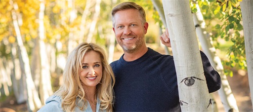 Office Visit: Drs. Clint and Kelly Euse Drs. Clint and Kelly Euse share how they built a high-tech, team-driven practice focused on patient care, work-life balance and intentional growth—together.