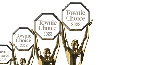 Professional Courtesy: Vote To Drive Dentistry Forward Dentaltown Editorial Director Dr. Thomas Giacobbi recaps some of the best products and
services he’s discovered on Dentaltown.
