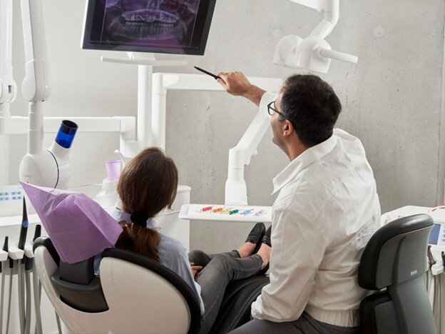 How Collaboration Between Dentists Improves Patient Outcomes