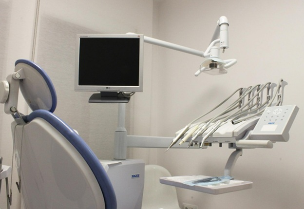 Advanced Injection Molding Approaches for Natural Composite Aesthetics