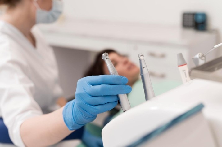 Managing Complex Restorative Cases: When General Dentists Should Partner With Specialty Clinics