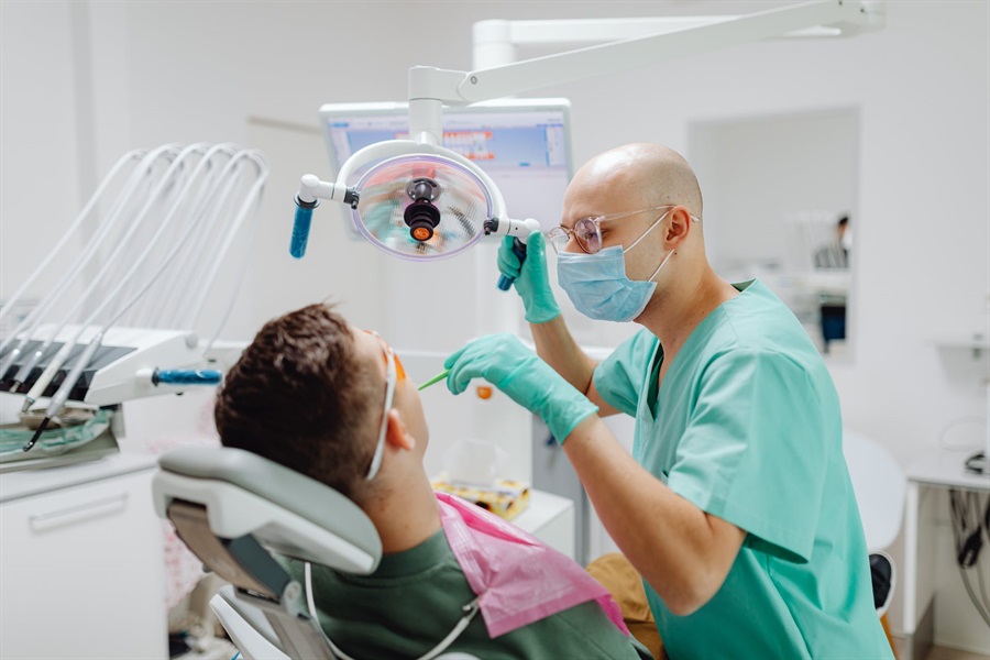 A Tribute to International Dentist Day: Unlocking Smiles Globally!