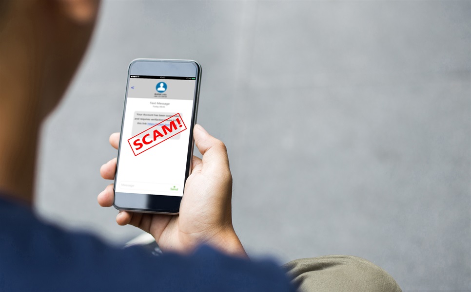 Facebook Scammers & How to Be Aware of Their Tricks