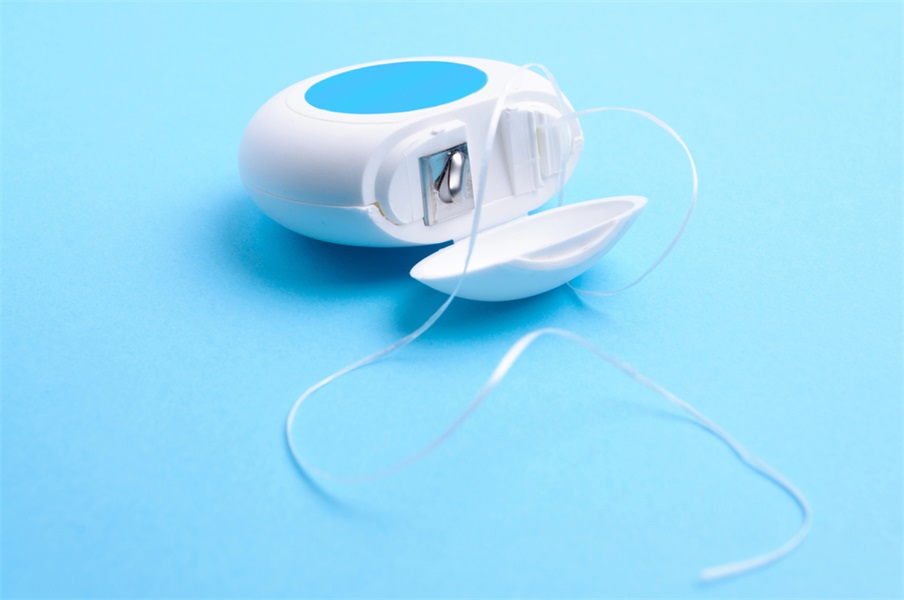 Floss Like A Pro: Step-by-Step Guide To Proper Flossing Techniques