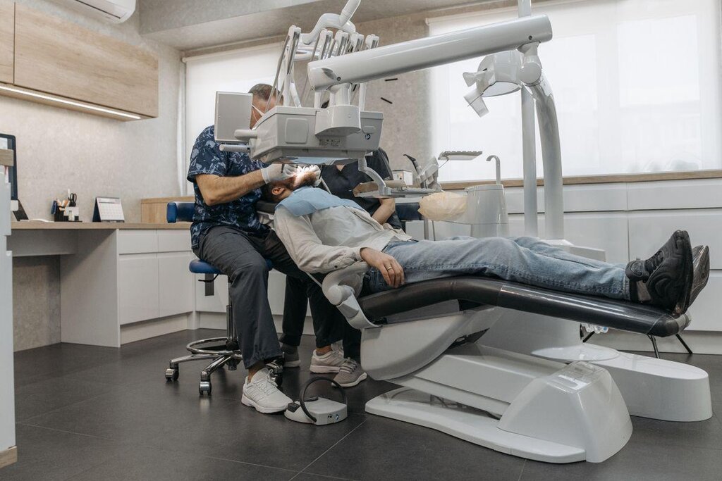 How Dental Implants in Atlanta Restore Your Smile and Confidence