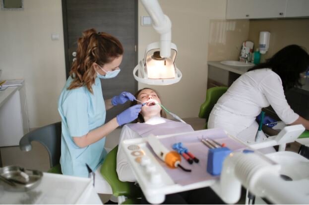 Handling Dental Emergencies During Travel